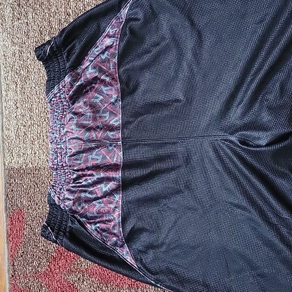 Free w/ Bundle!!!! Champs basketball shorts EUC - Picture 3 of 3